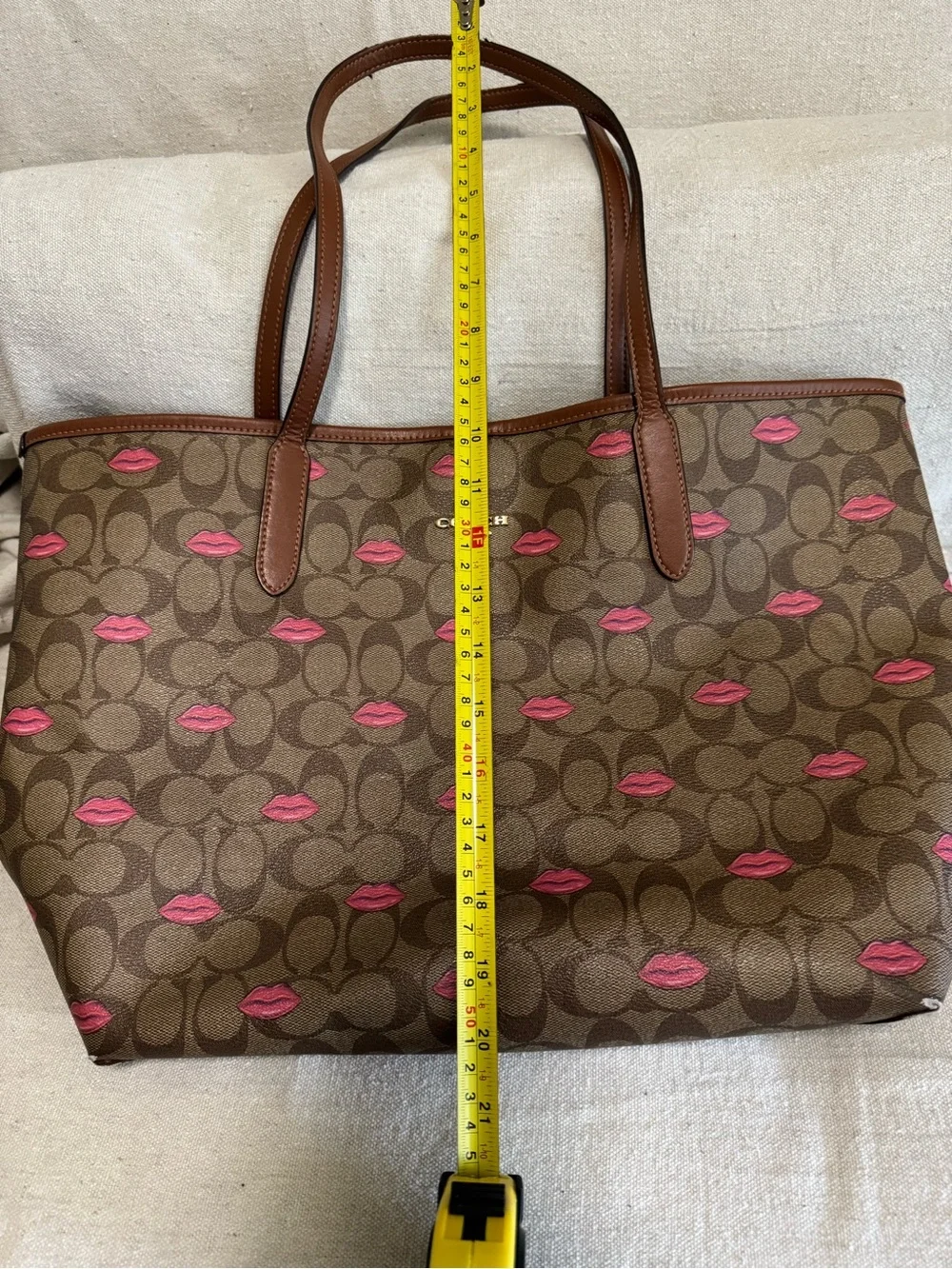 Coach Signature Canvas Kiss Print City Tote Brown & Pink